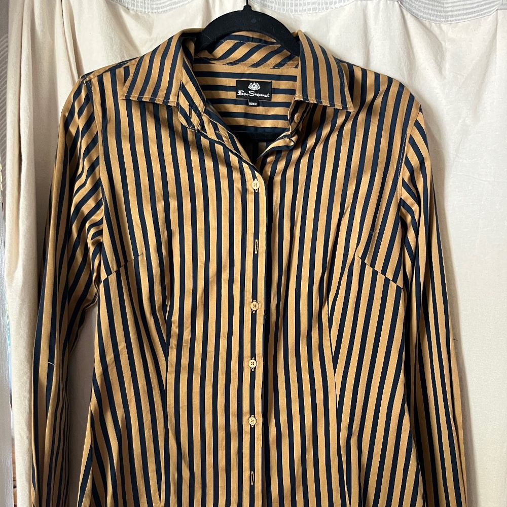 Ben Sherman Women's Button down shirt, Size Medium, NWOT